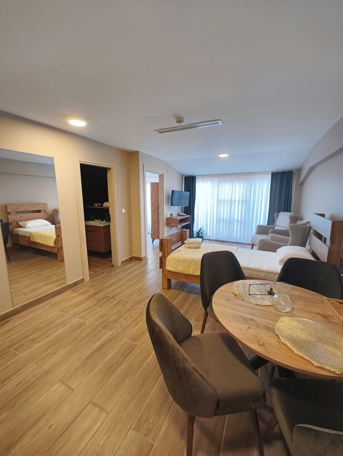 Majestik Hotel Istanbul Luaran gambar